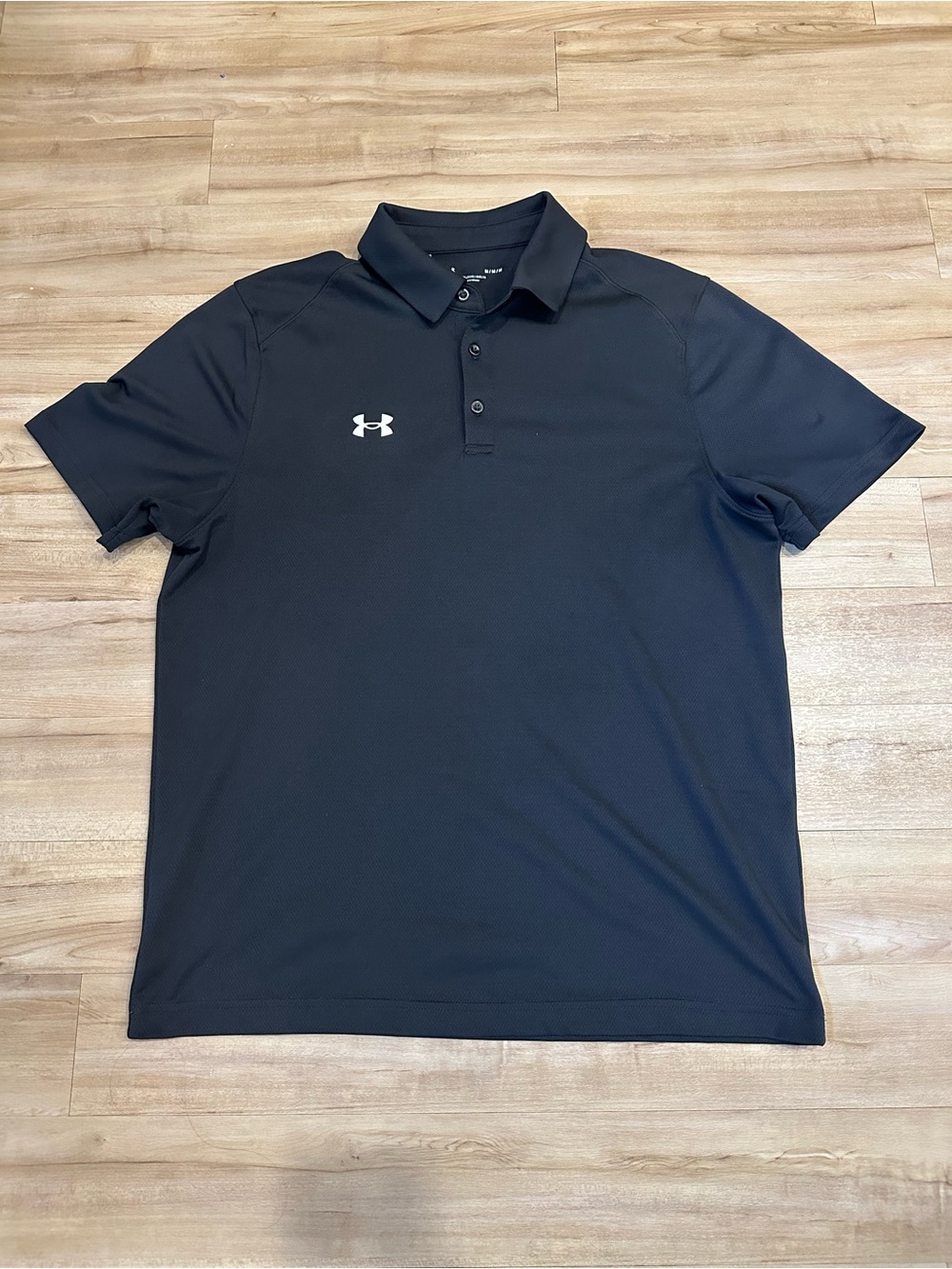 Under Armour Loose Fit Polo Size Medium